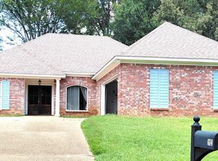 614 Walnut Grove Dr, Pearl, MS 39208