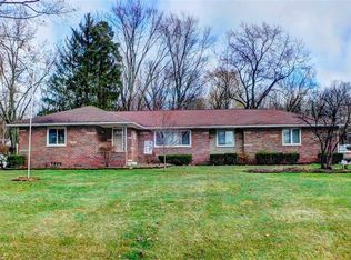 3401 Board Dr, Cuyahoga Falls, OH 44223