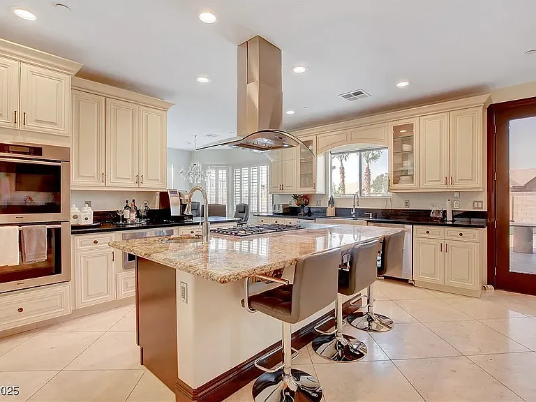 3541 Winter Wren St — Photo 13