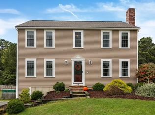 20 Chamber Rock Rd, Bourne, MA 02532