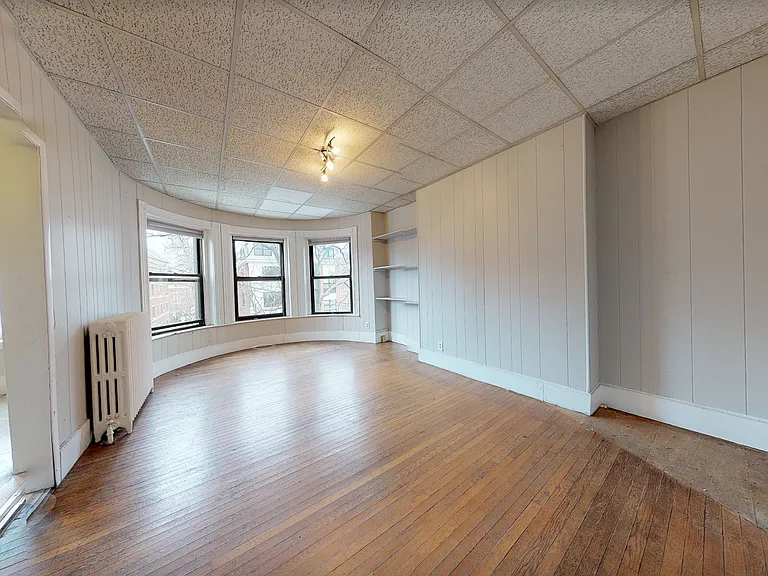 31 Longwood Ave #D — Photo 1