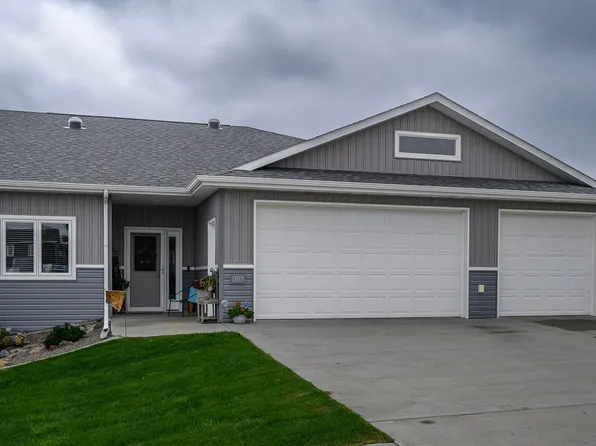 307 Colt Ave, Bismarck, ND 58503