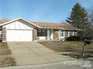 1275 Borden Dr, Florissant, MO