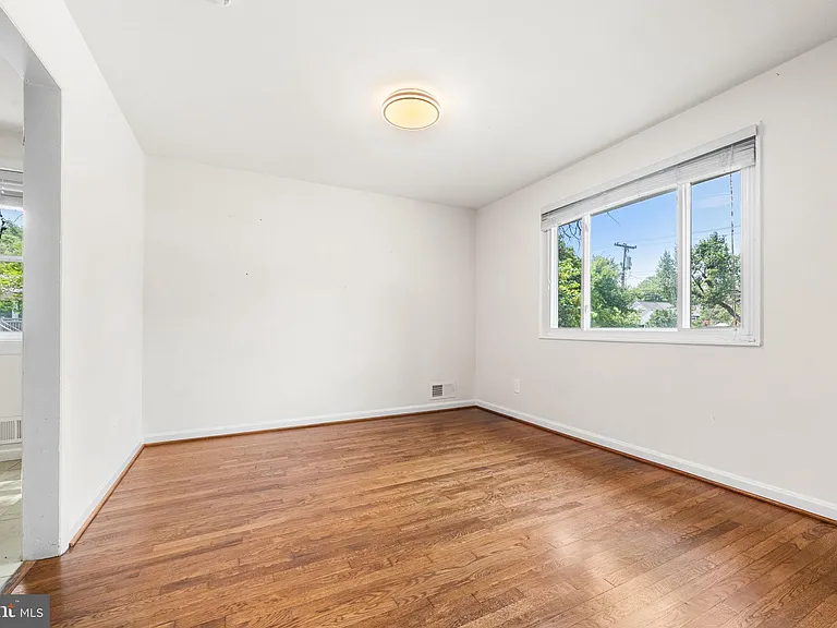 5313 Taney Ave — Photo 15