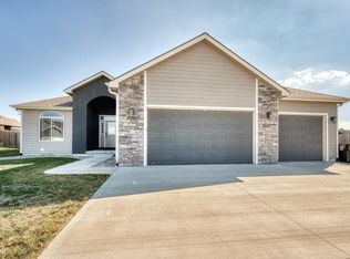 2231 Brookefield Dr, Salina, KS 67401