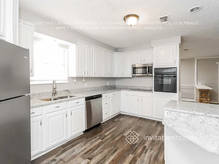 3212 Glenmont Dr — Photo 6