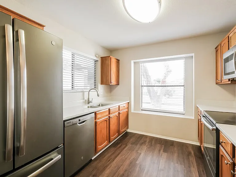 11622 W Olive Dr — Photo 8