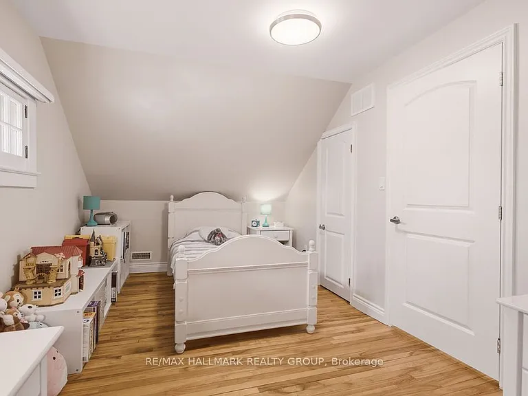 94 Marlborough Ave — Photo 31