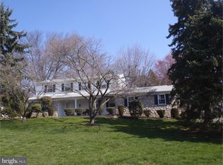 315 Cranberry Dr, Huntingdon Valley, PA 19006