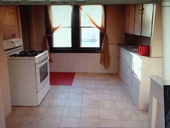 5th image of 214 Ludington St Floor 2
