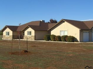 19380 Alta Vista Dr, Red Bluff, CA 96080