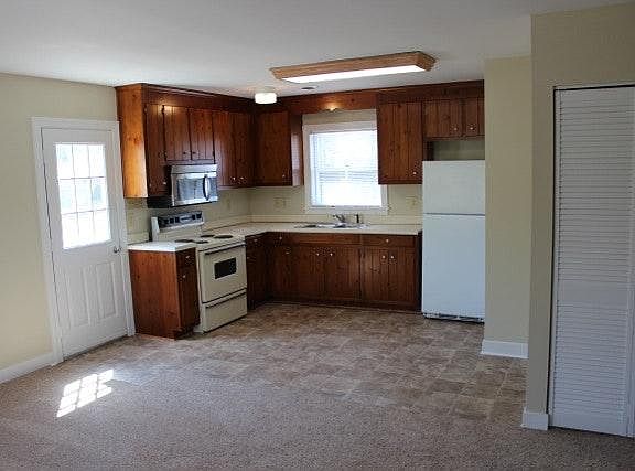 5th image of 7602 Lomaki Ln