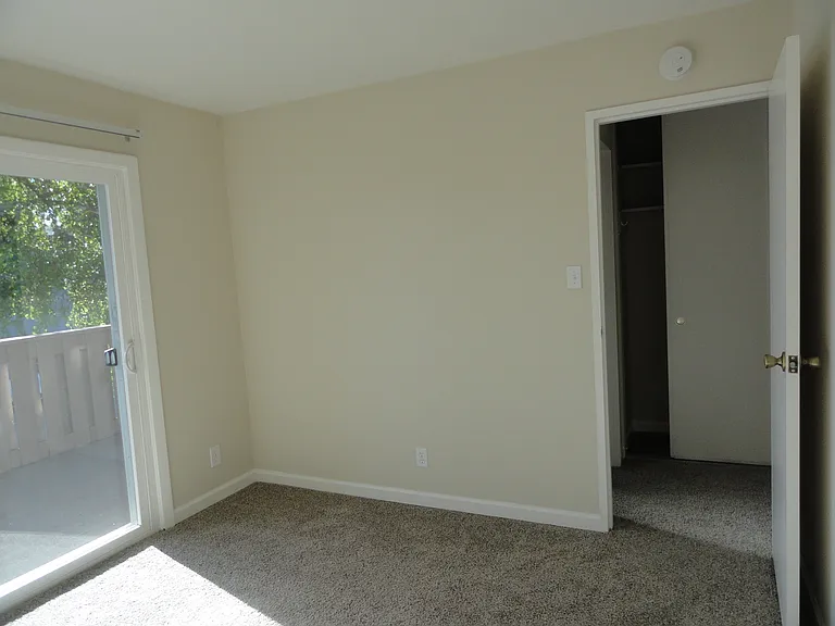 Marin Royal Apartments LLC — Photo 47