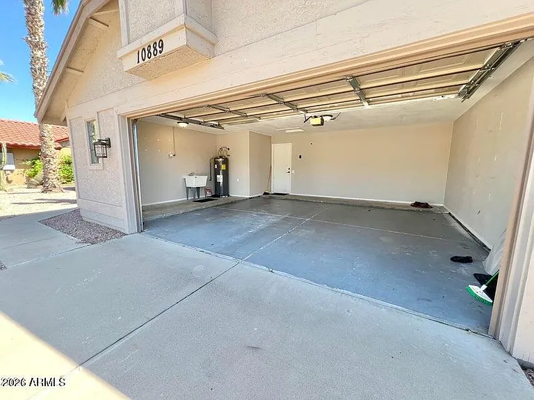 10889 E Kalil Dr — Photo 18