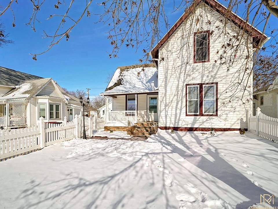 1322 Ella St Beatrice NE 68310 Zillow