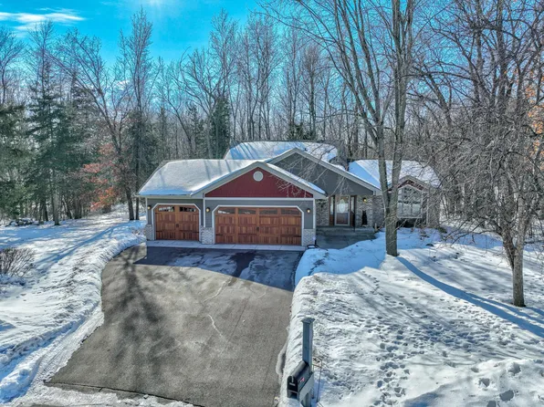 23050 Hilo Ct N, Forest Lake, MN 55025