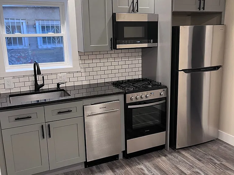1238 Ellsworth St #1 — Photo 2