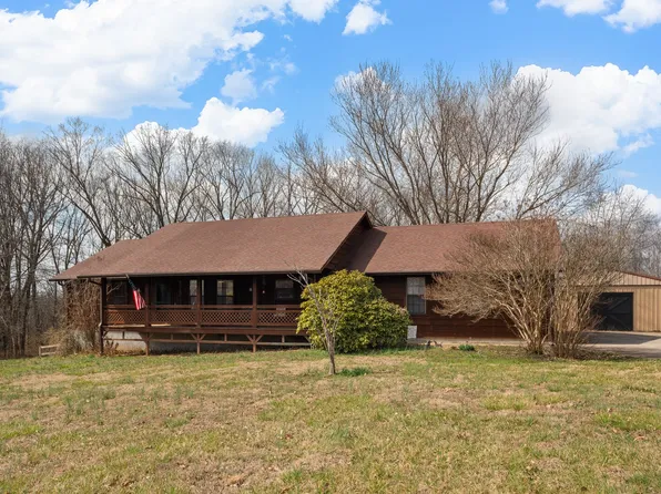 2427 Toler Rd, Woodlawn, TN 37191