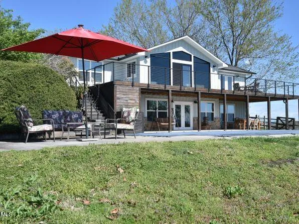 1938 McCleary Rd, Sevierville, TN 37876