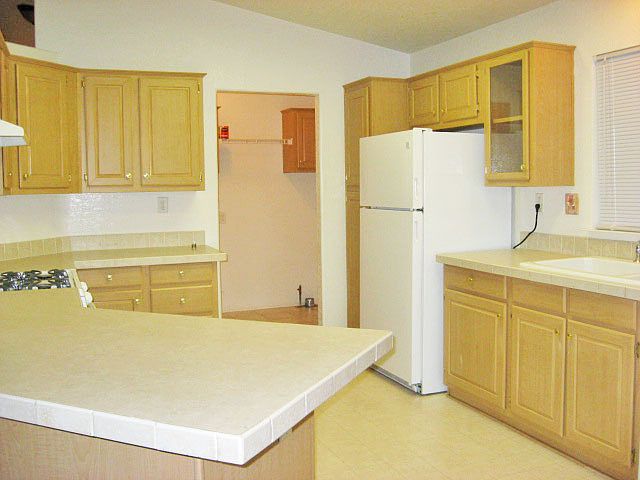2nd image of 4901 Green River Rd Spc 024