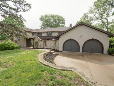 5301 Mission Woods Ter, Mission Woods, KS, 66205