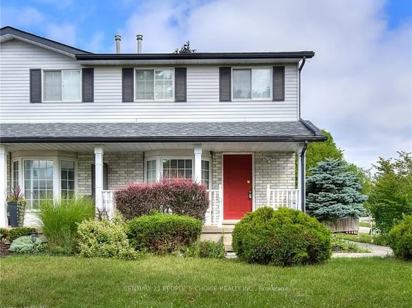 620 Settlersfield Ct #B, Waterloo, ON N2T 2K7