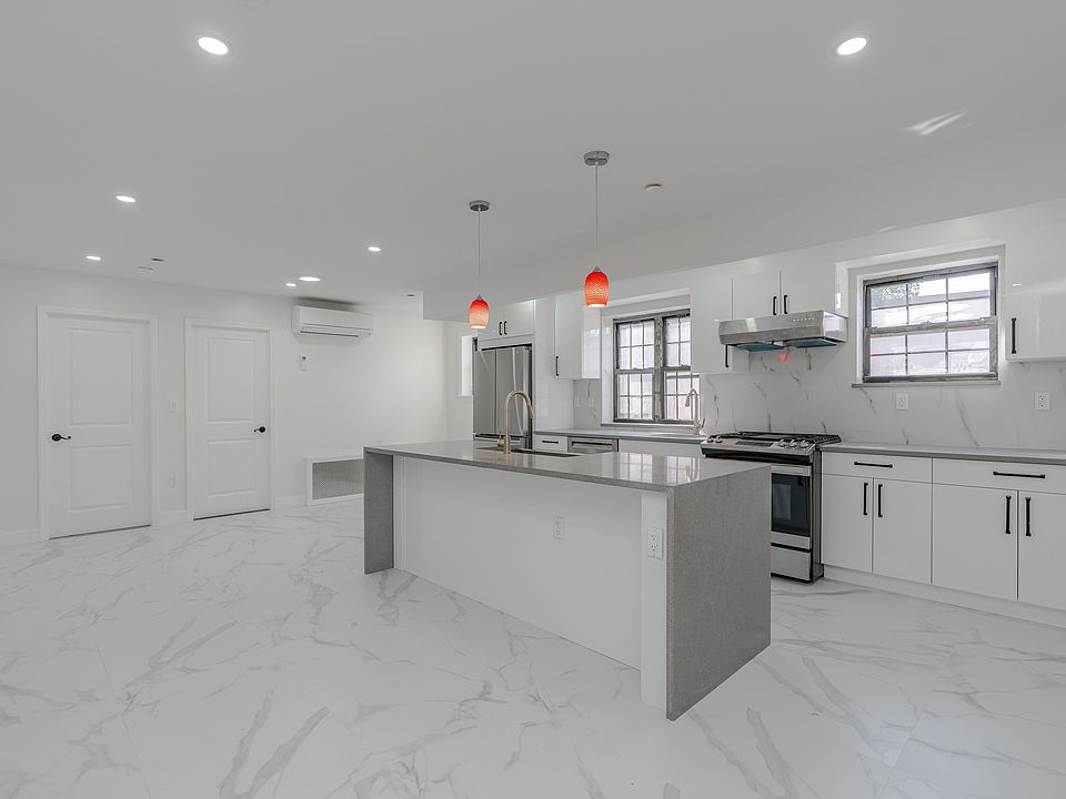 1st image of 32-48 42nd St #2A