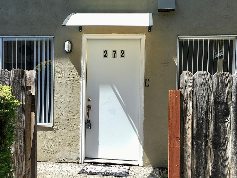 Entry area is a fenced & gated patio.