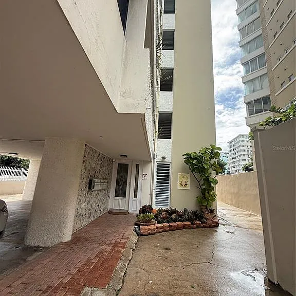 559 Cuevillas #1-B — Photo 24