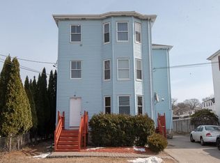 36 Cleveland St, Woonsocket, RI 02895