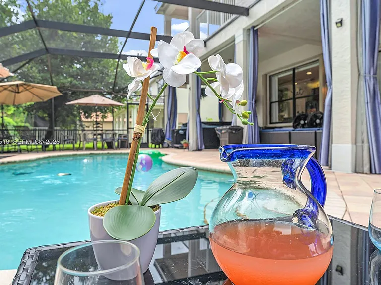 19500 SW 39th Ct — Photo 56