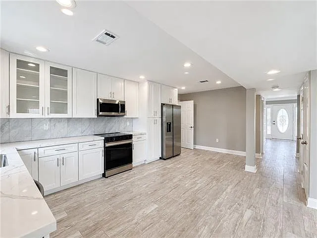 4472 Joycelyn Dr — Photo 15
