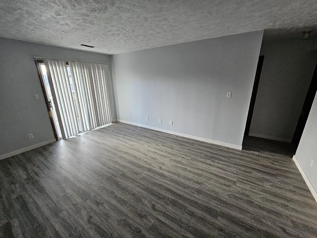 1508 E D St — Photo 2