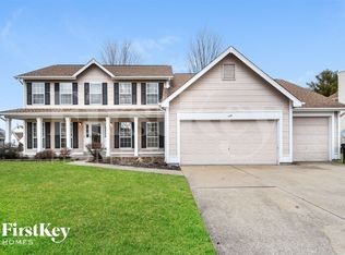 1044 Sprinters Row Dr, Florissant, MO