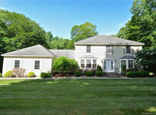 49 Pond View Dr, Southbury, CT 06488