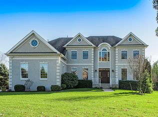 10 Galloping Way, Tinton Falls, NJ 07724