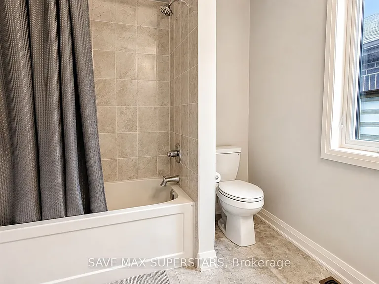 4 Sweet Cicely St — Photo 22