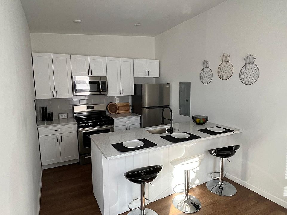 1st image of 1700 N 25th St #D