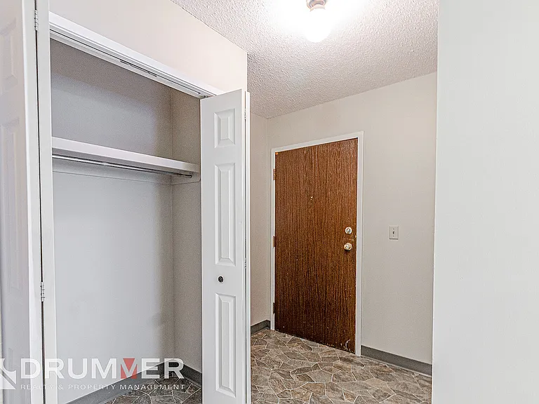 6-707 3rd Ave NW #6 — Photo 3