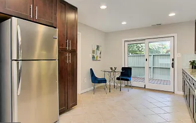2045 Wethersfield Ct #1 — Photo 6