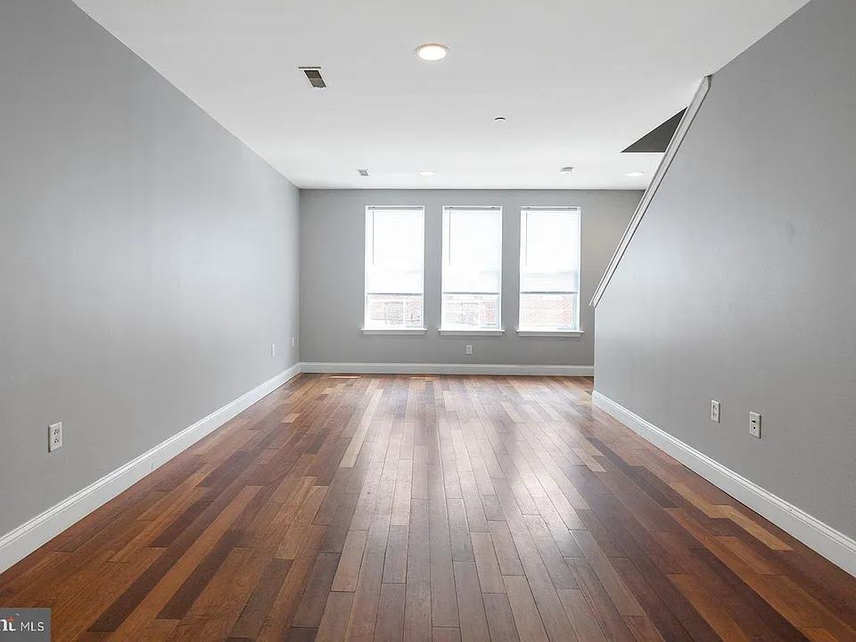 1938 N Gratz St #2