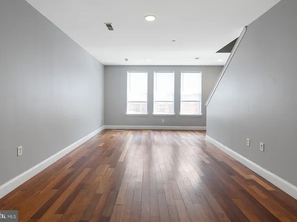 1938 N Gratz St #2, Philadelphia, PA 19121