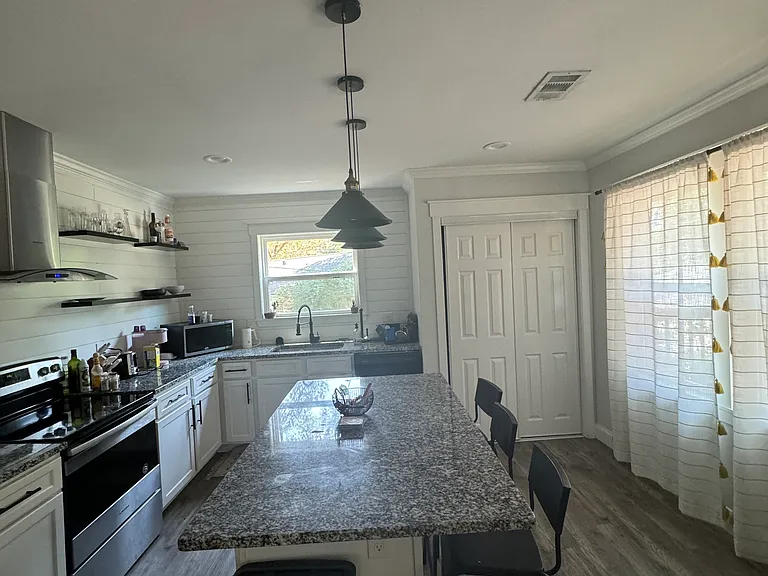 862 Meadow Pl — Photo 6