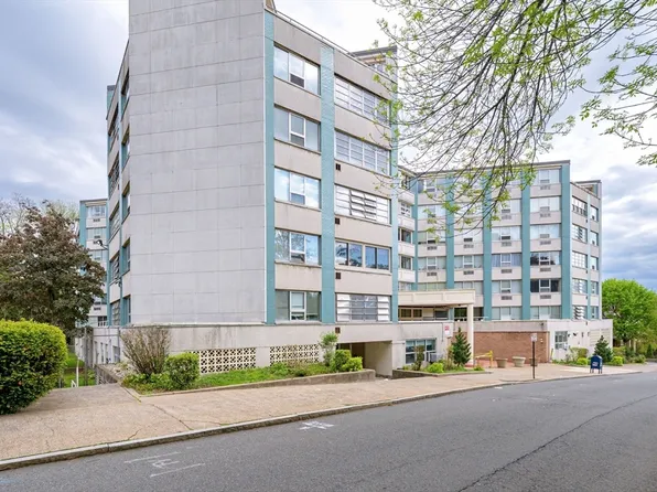 101 Mulberry St APT 318, Springfield, MA 01105