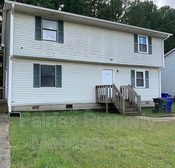 1427 Cherrycrest Dr — Photo 1