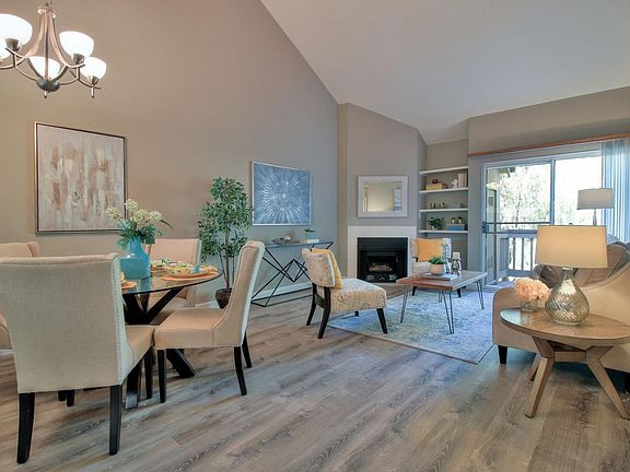 4th image of 1068 Summershore Ct
