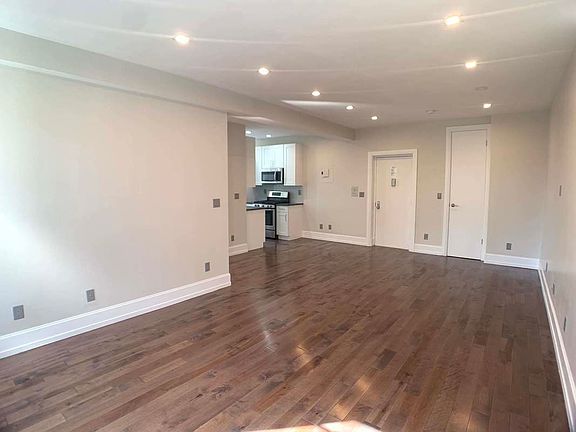 2nd image of 1908 Avenue K #E12