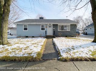 709 S Cochran Ave, Charlotte, MI 48813