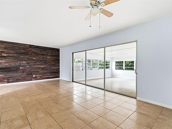 4th image of 106 Park Ln E