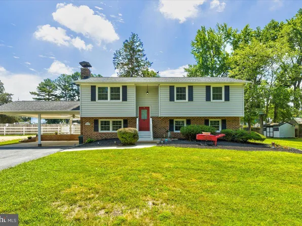 30200 Bach Dr, Charlotte Hall, MD 20622